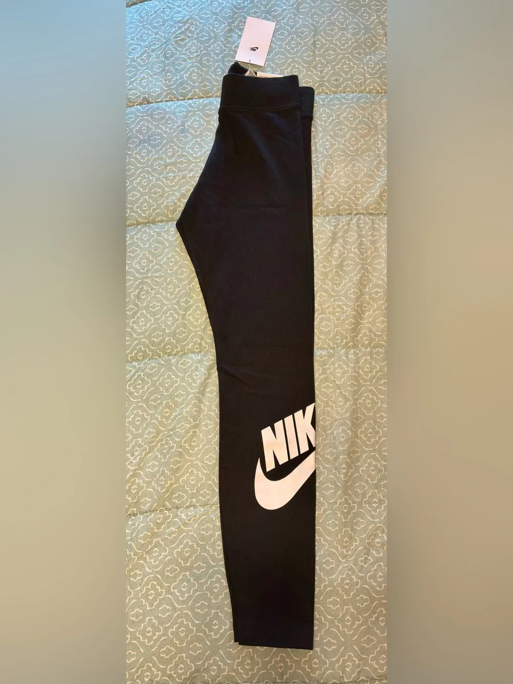 Nike sleek black